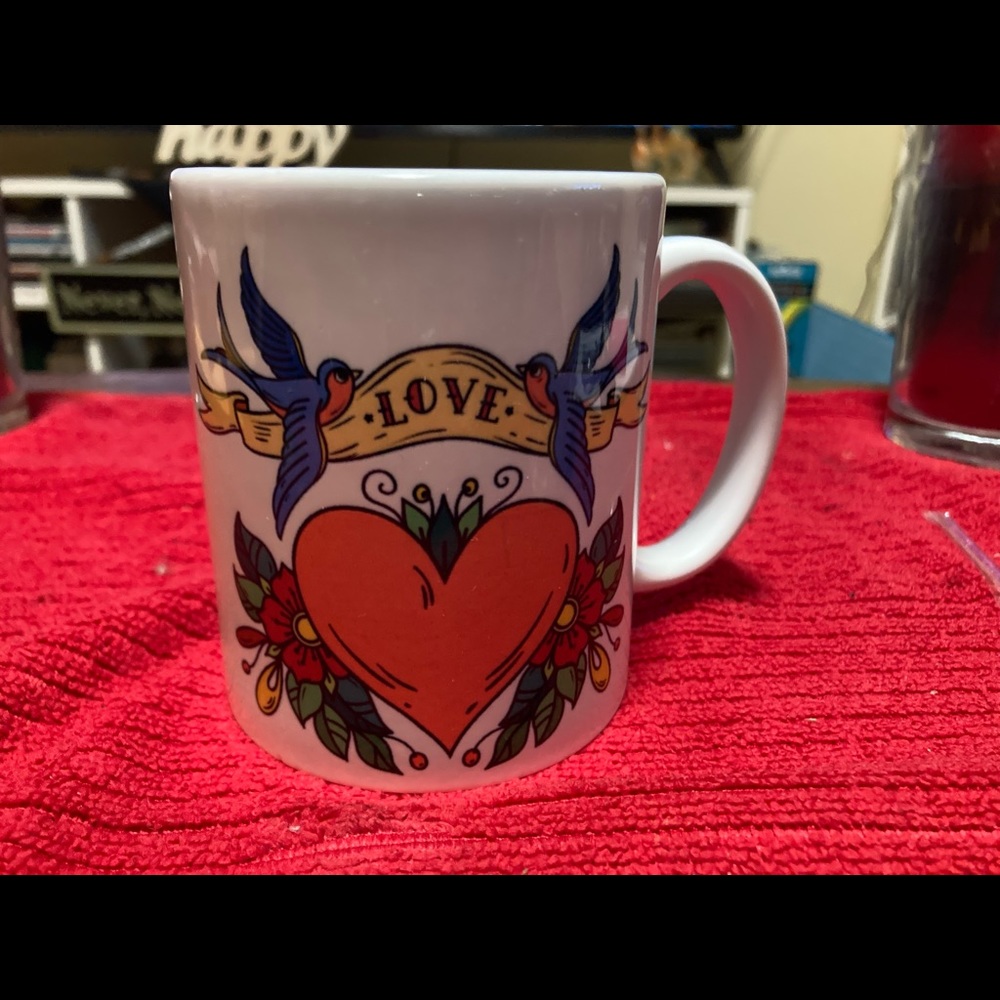 Custom coffee cups